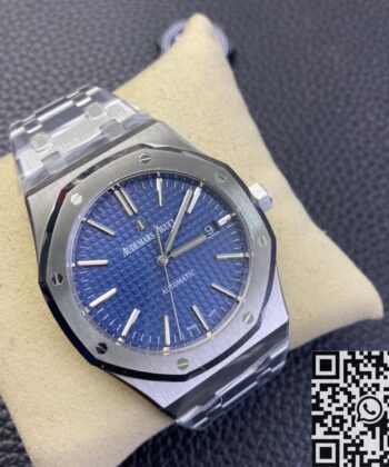 Audemars Piguet's Royal Oak​ 15400ST.OO.1220ST.03 Blue Dial