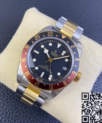 Tudor Black Bay Burgundy​ Heritage M79833MN-0001 GMT Watch