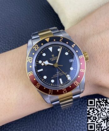Tudor Black Bay Burgundy​ Heritage M79833MN-0001 GMT Watch