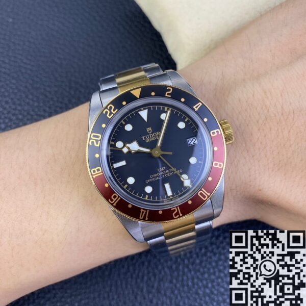 Tudor Black Bay Burgundy​ Heritage M79833MN-0001 GMT Watch
