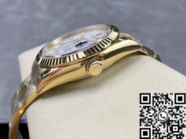Noob Sky Dweller Watch Rolex M326938-0005 White Dial
