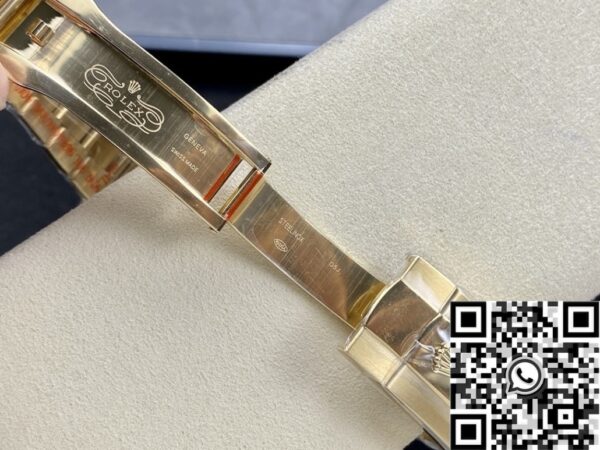 Noob Sky Dweller Watch Rolex M326938-0005 White Dial