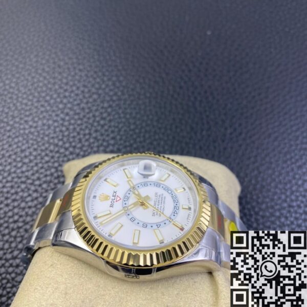 Noob Factory Replica Rolex Sky Dweller M326933-0009 White Dial
