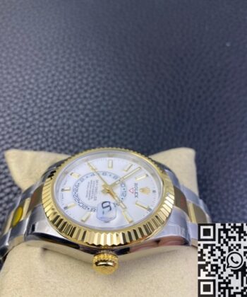 Noob Factory Replica Rolex Sky Dweller M326933-0009 White Dial