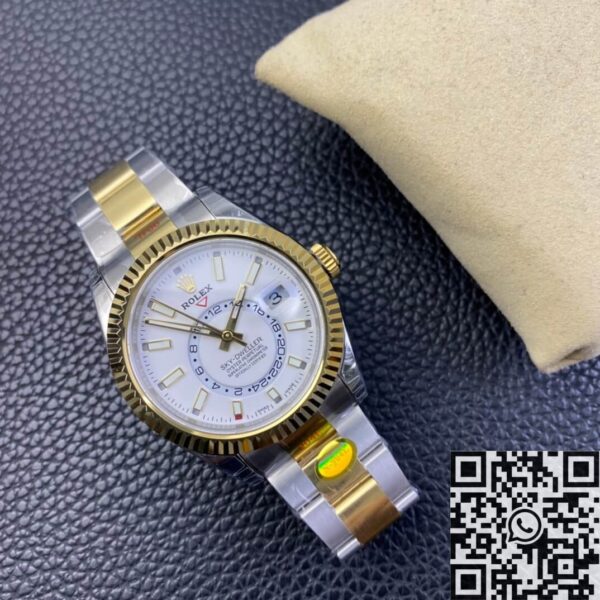 Noob Factory Replica Rolex Sky Dweller M326933-0009 White Dial