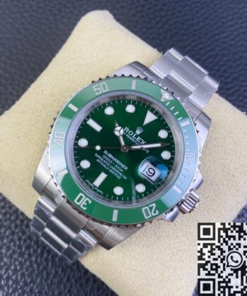 Submariner Rolex 116610LV-0002 Green Dial Size 40mm Watch