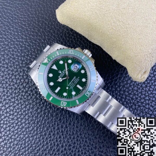 Submariner Rolex 116610LV-0002 Green Dial Size 40mm Watch