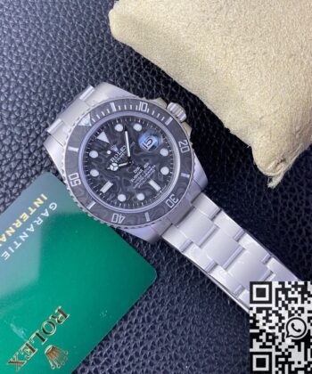 Rolex Submariner Replica Custom Carbon Fiber Dial Size 40mm