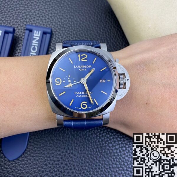 Luminor GMT Panerai PAM01033 Blue Dial Size 44mm VS Factory
