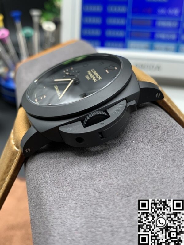 VS Factory Panerai Watch Luminor PAM441 Black Ceramic Case