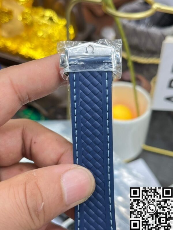 Omega Seamaster Professional 220.12.43.22.03.001 Blue Dial
