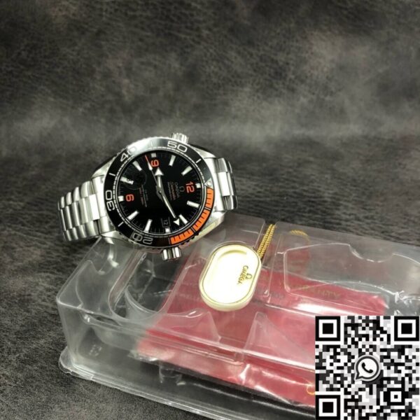 Omega Seamaster Black Diver 600M 215.30.44.21.01.002