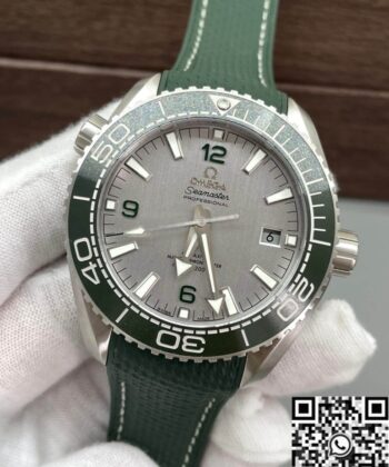Omega Seamaster Worldtimer​ Diver 600M 215.32.44.21.06.001