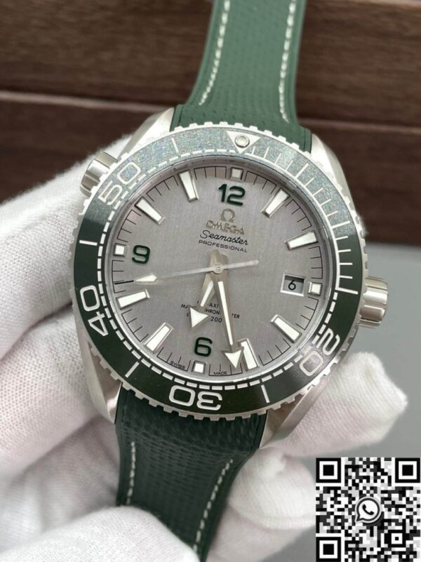 Omega Seamaster Worldtimer​ Diver 600M 215.32.44.21.06.001