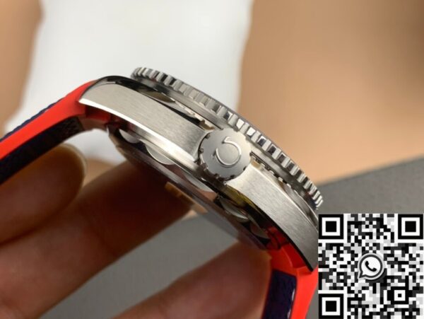 Omega Seamaster 600 Diver 215.32.43.21.04.001 White Dial