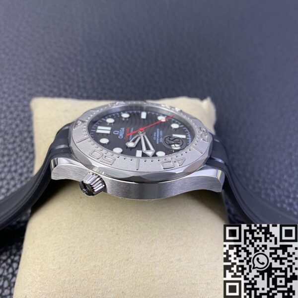 Omega Seamaster Black Watch Diver 300M 210.32.42.20.01.002