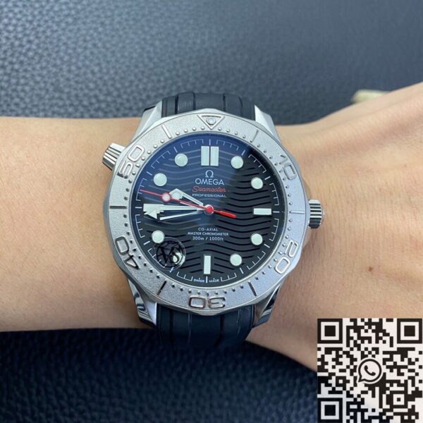 Omega Seamaster Black Watch Diver 300M 210.32.42.20.01.002