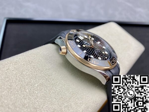 Seamaster Omega Bond​ Diver 300M 210.22.42.20.01.002