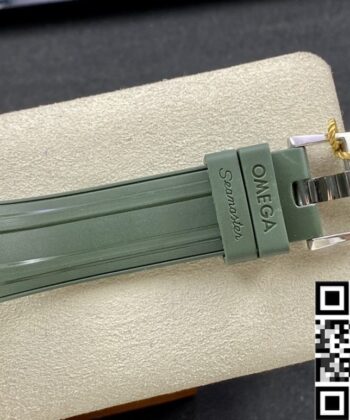 Green Omega Seamaster Diver 300M 210.32.42.20.10.001