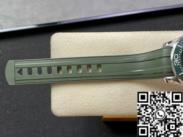 Green Omega Seamaster Diver 300M 210.32.42.20.10.001