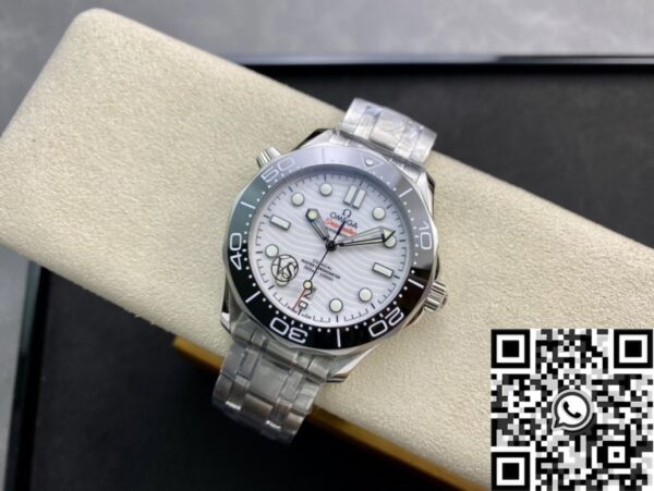 Omega Seamaster 300M 210.30.42.20.04.001 White VS Factory