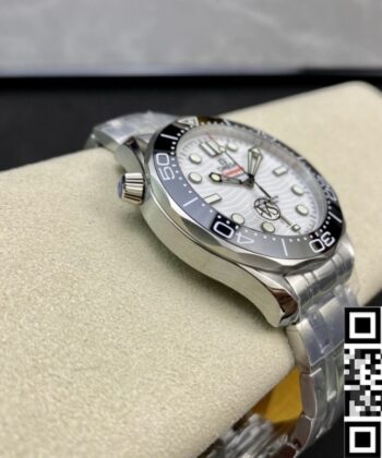 Omega Seamaster 300M 210.30.42.20.04.001 White VS Factory