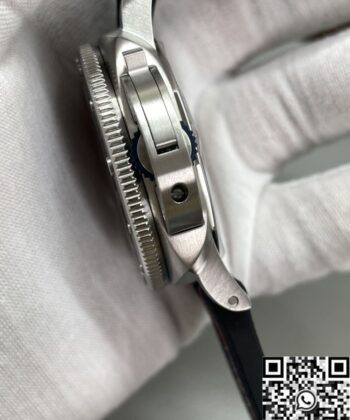Panerai Luminor Submersible PAM01391 Size 44mm VS Factory