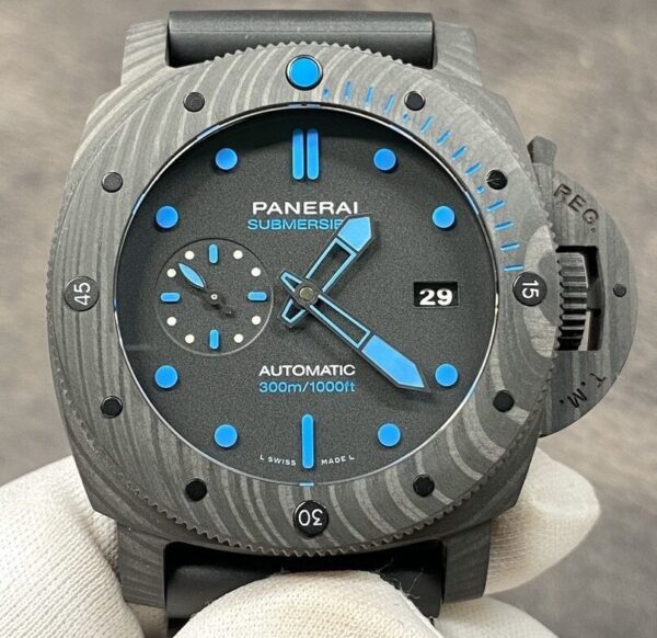 Panerai Submersible Replica PAM01616 Black Dial Size 47mm