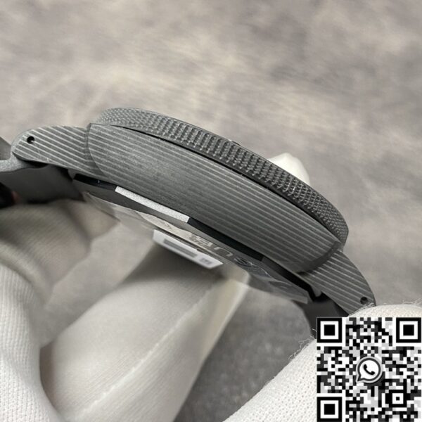 Panerai Submersible Replica PAM01616 Black Dial Size 47mm