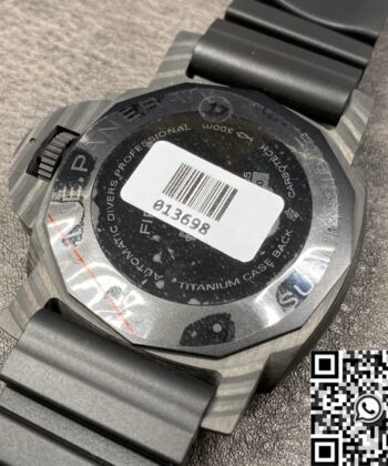 Panerai Submersible Replica PAM01616 Black Dial Size 47mm
