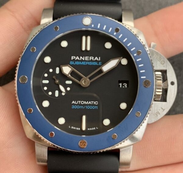Submersible Fake Watch Panerai PAM01209 Black Dial Size 42mm