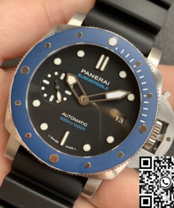 Submersible Fake Watch Panerai PAM01209 Black Dial Size 42mm