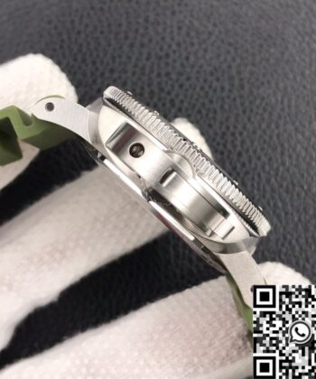 New Panerai Submersible​ PAM01055 Green Dial Size 42mm
