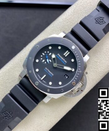Panerai Fake Watch Submersible PAM00683 Black Dial Size 42mm