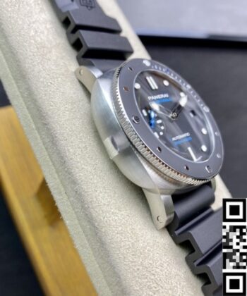 Panerai Fake Watch Submersible PAM00683 Black Dial Size 42mm