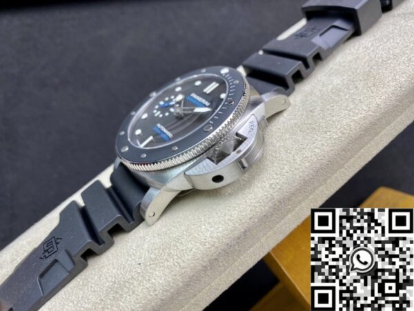 Panerai Fake Watch Submersible PAM00683 Black Dial Size 42mm