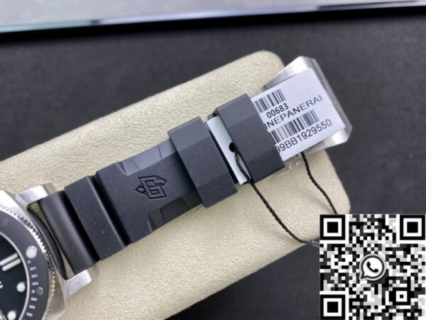 Panerai Fake Watch Submersible PAM00683 Black Dial Size 42mm