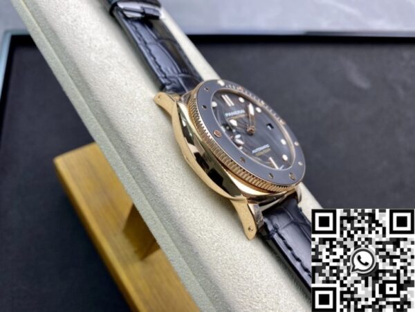 VS Fake Panerai Submersible PAM00974 Goldtech™ Red Gold