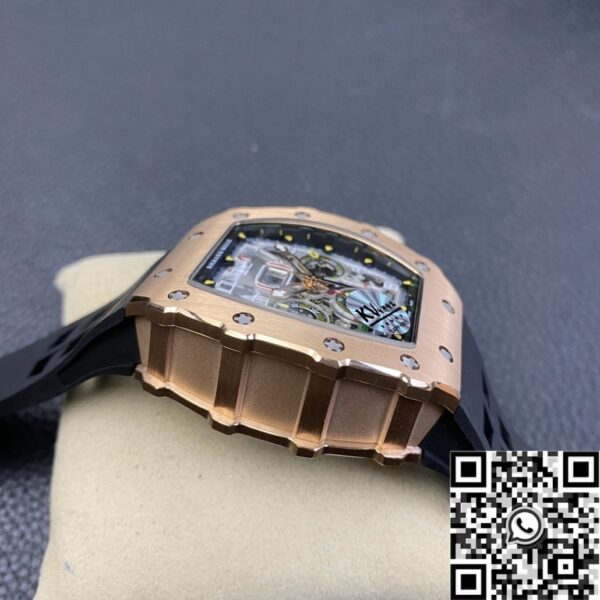 Replicas Richard Mille RM011 Rose Gold Black Rubber Strap Case