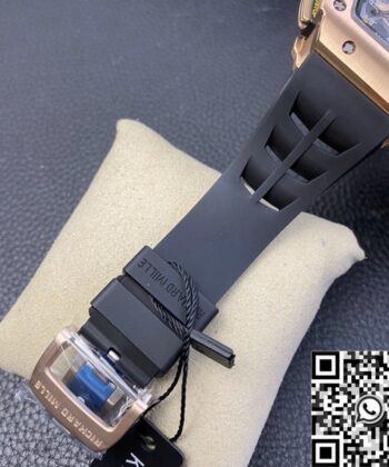 Replicas Richard Mille RM011 Rose Gold Black Rubber Strap Case