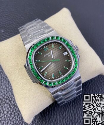 Nautilus 5711 Patek Philippe Emerald Diamond Green Dial Watch