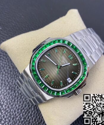 Nautilus 5711 Patek Philippe Emerald Diamond Green Dial Watch