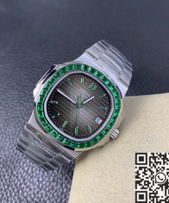 Nautilus 5711 Patek Philippe Emerald Diamond Green Dial Watch