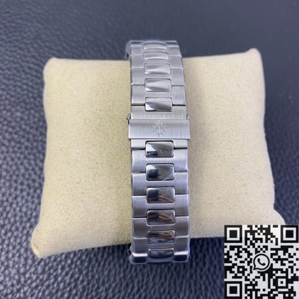 Nautilus Watch Patek Philippe 5711 Red Diamond White Dial PPF