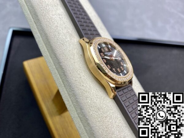 Patek Philippe Aquanaut Ladies 5068R-001 Rose Gold Diamond