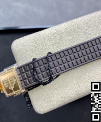 Patek Philippe Aquanaut Ladies 5068R-001 Rose Gold Diamond