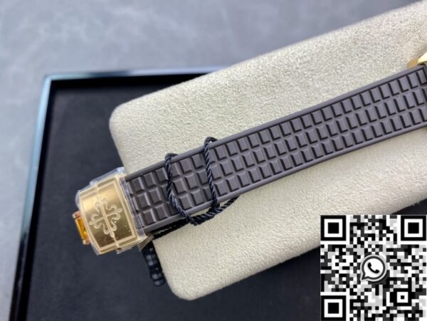 Patek Philippe Aquanaut Ladies 5068R-001 Rose Gold Diamond