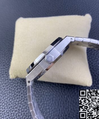 R8 Royal Oak Watch Audemars Piguet 26530ST.OO.1220ST.01