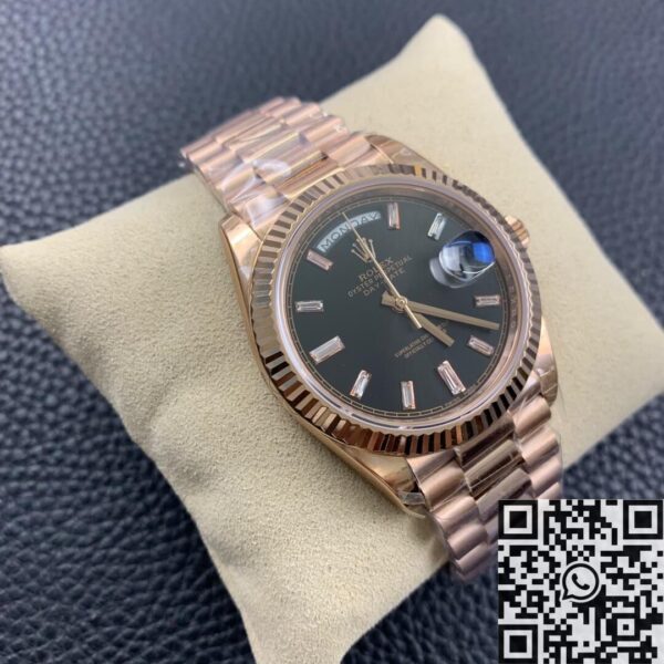 Rolex Day Date Wrist​ M228235 Black Dial Rose Gold Size 40mm