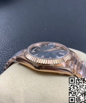 Rolex Day Date Wrist​ M228235 Black Dial Rose Gold Size 40mm